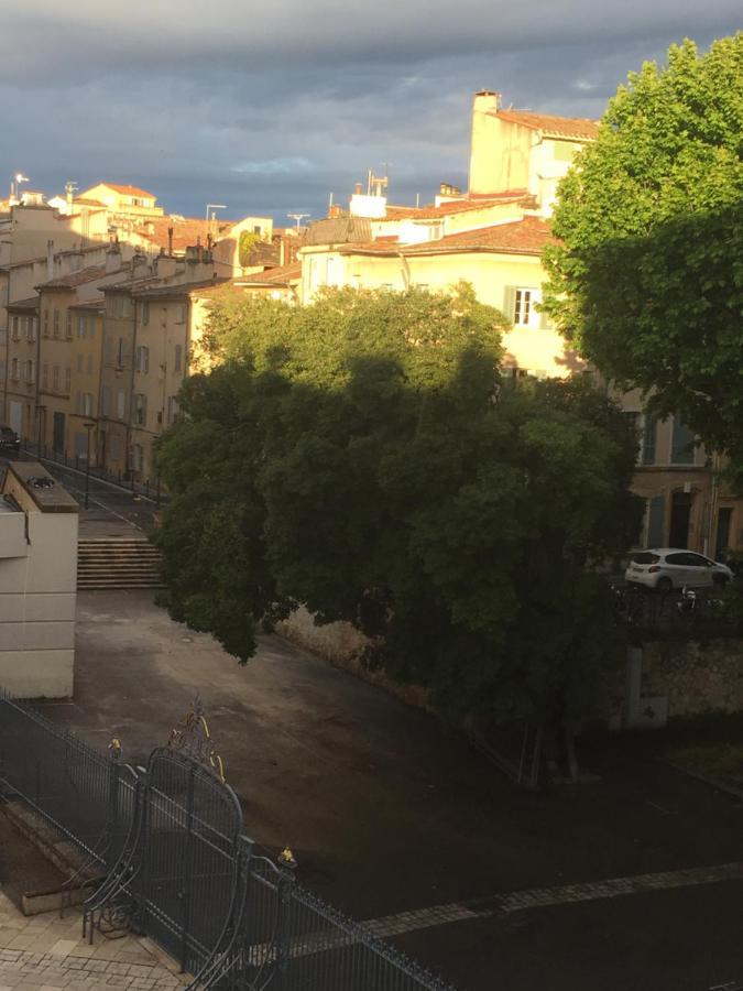 Appartement Cosy Et Lumineux En Coeur De Ville Aix-en-Provence Esterno foto